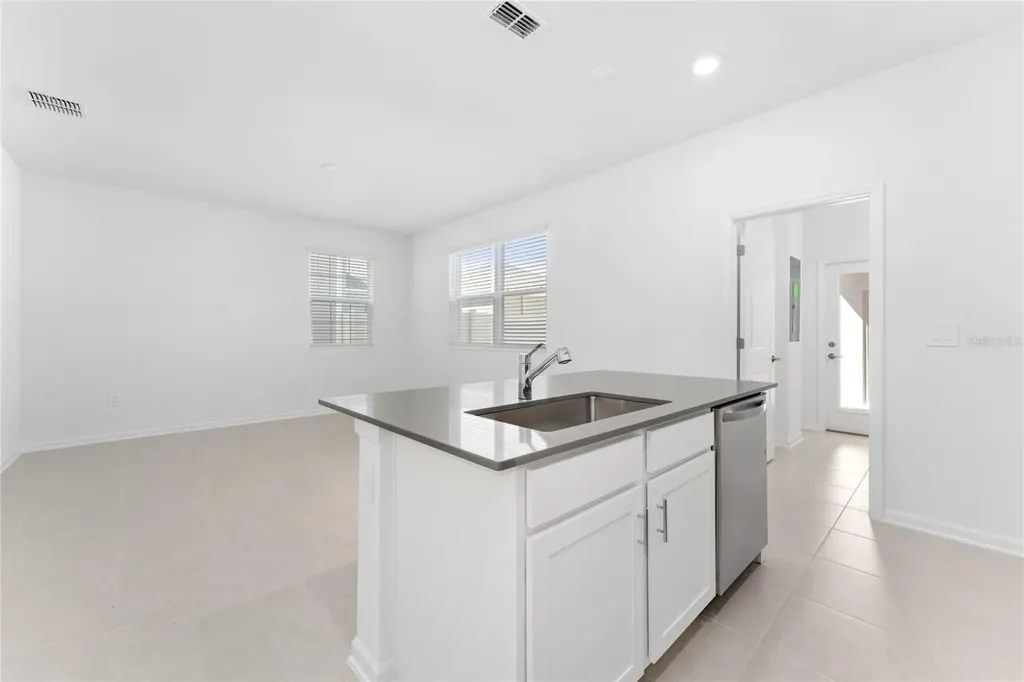 2004 Tohoqua Boulevard Kissimmee FL 34744