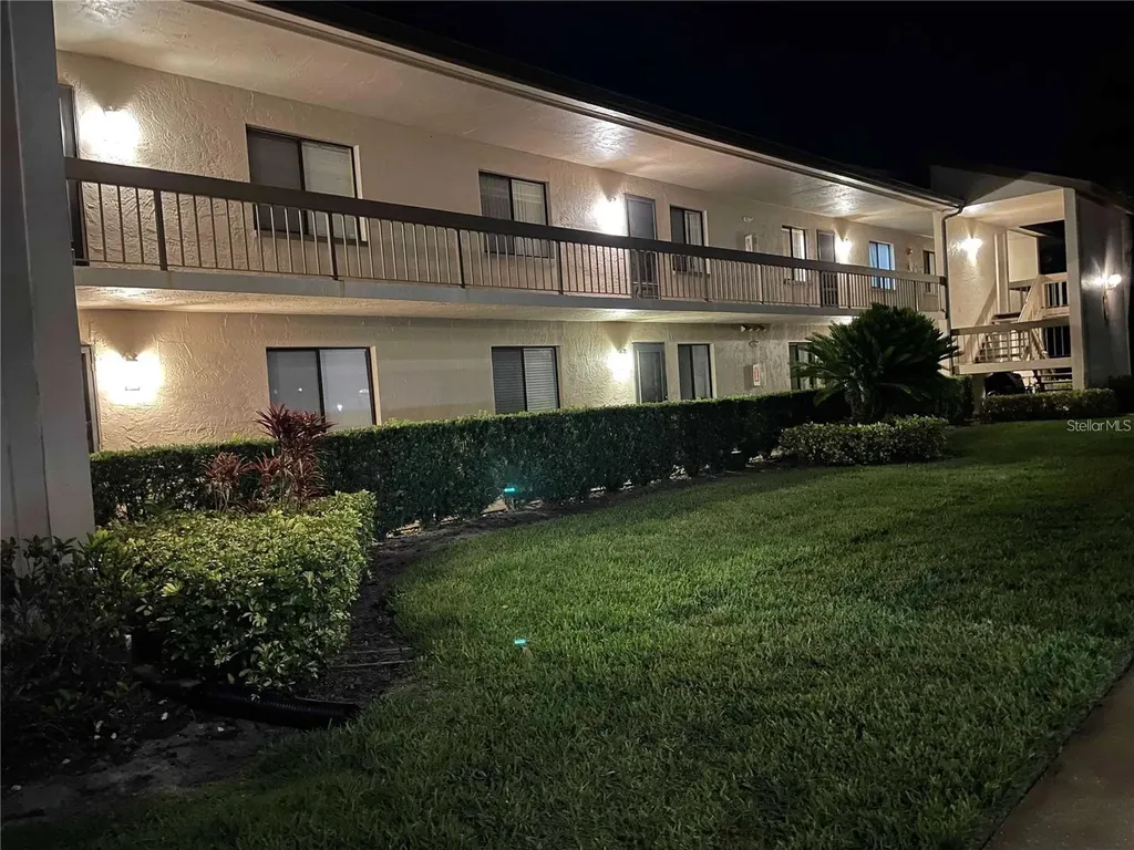 209 Mary Drive Oldsmar FL 34677