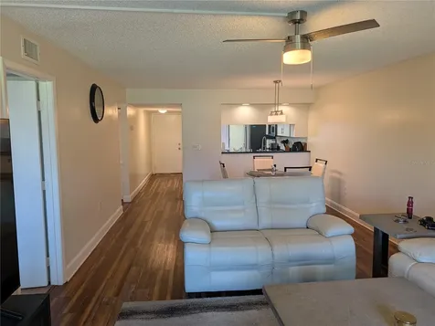 209 Mary Drive Oldsmar FL 34677