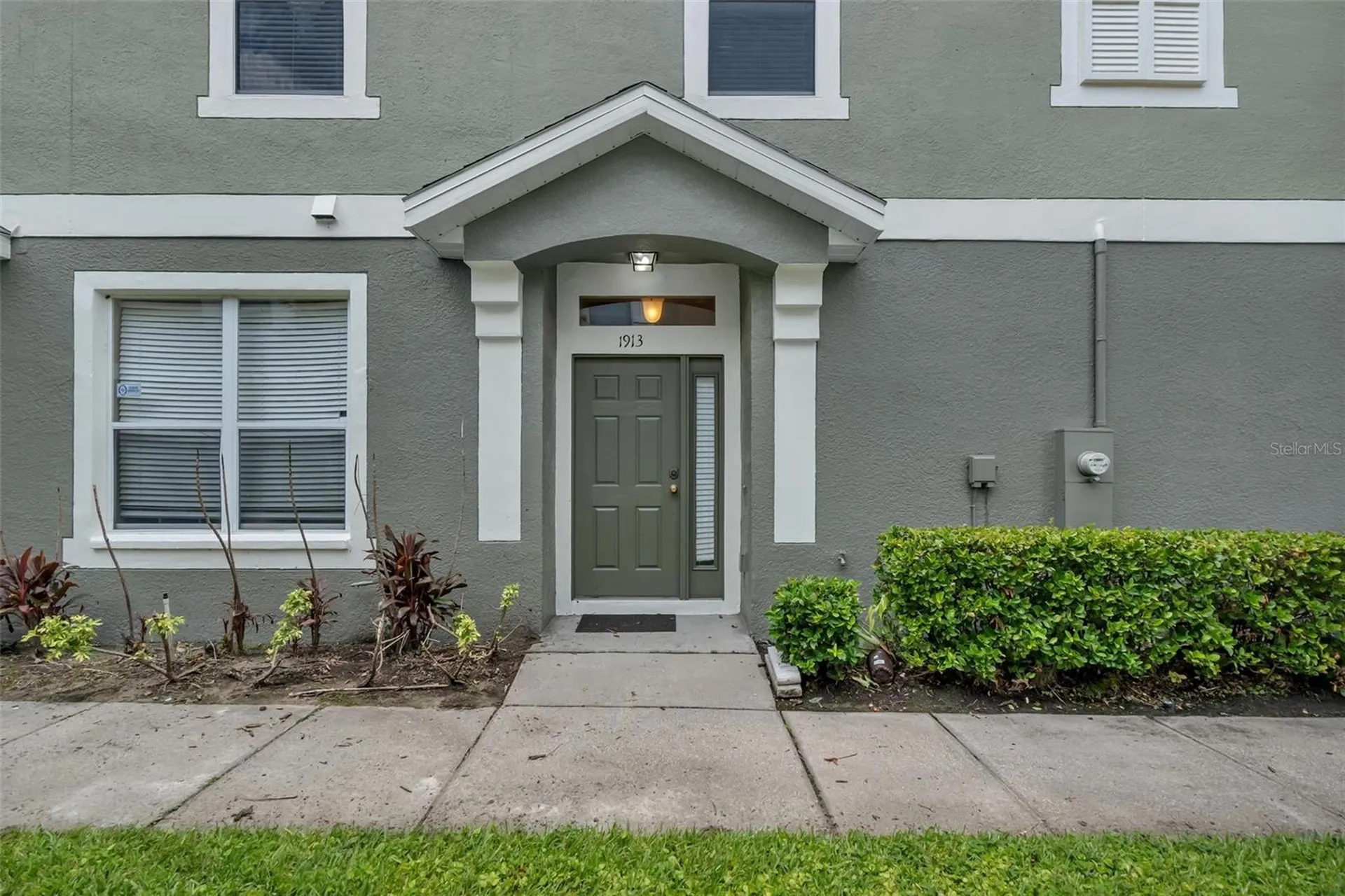 1913 Estancia Circle Kissimmee FL 34741