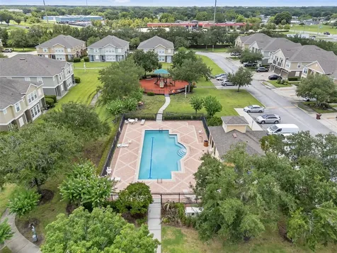 1913 Estancia Circle Kissimmee FL 34741