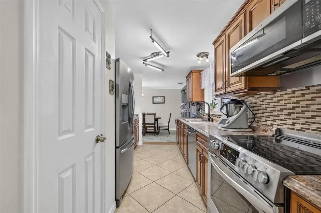 317 Brooklyn Avenue Orange City FL 32763