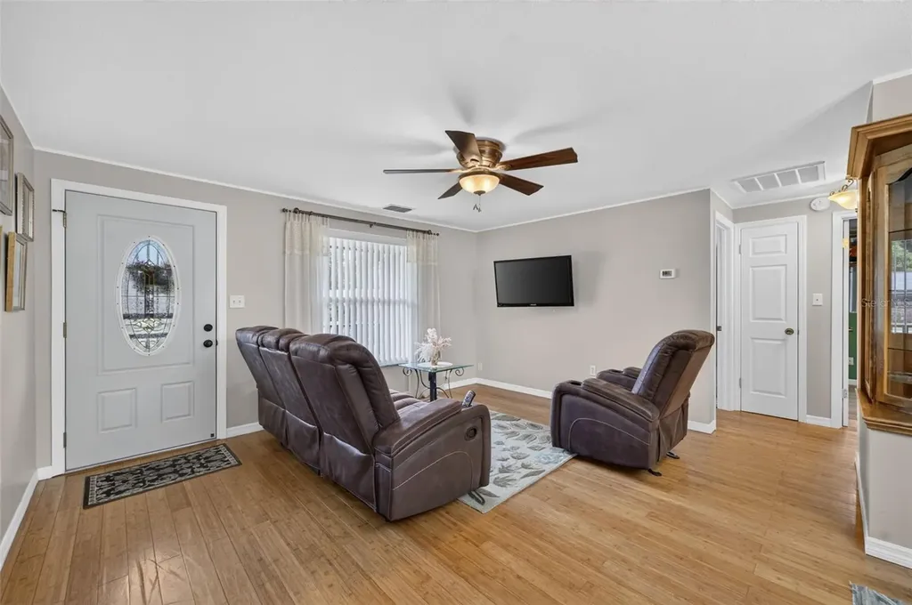 317 Brooklyn Avenue Orange City FL 32763