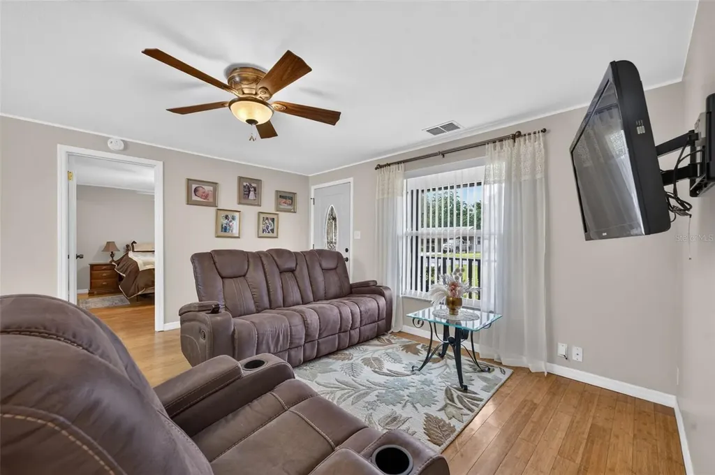 317 Brooklyn Avenue Orange City FL 32763