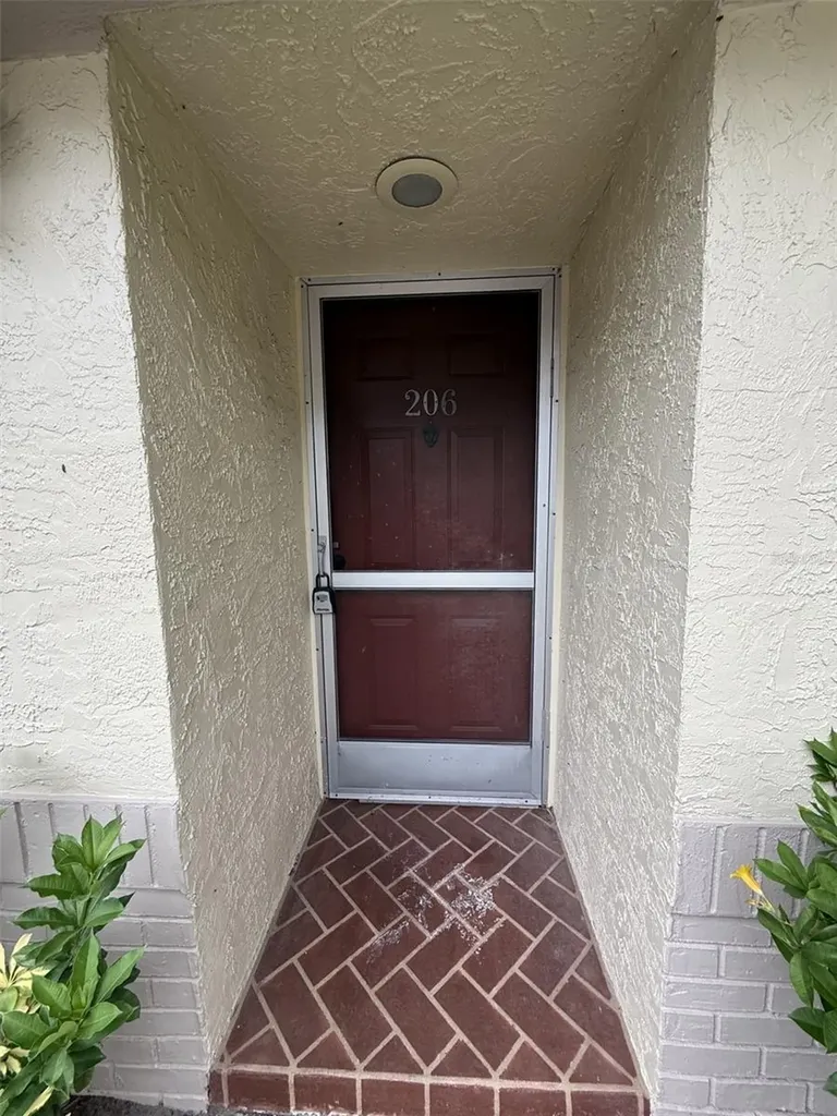 2460 Northside Drive Clearwater FL 33761