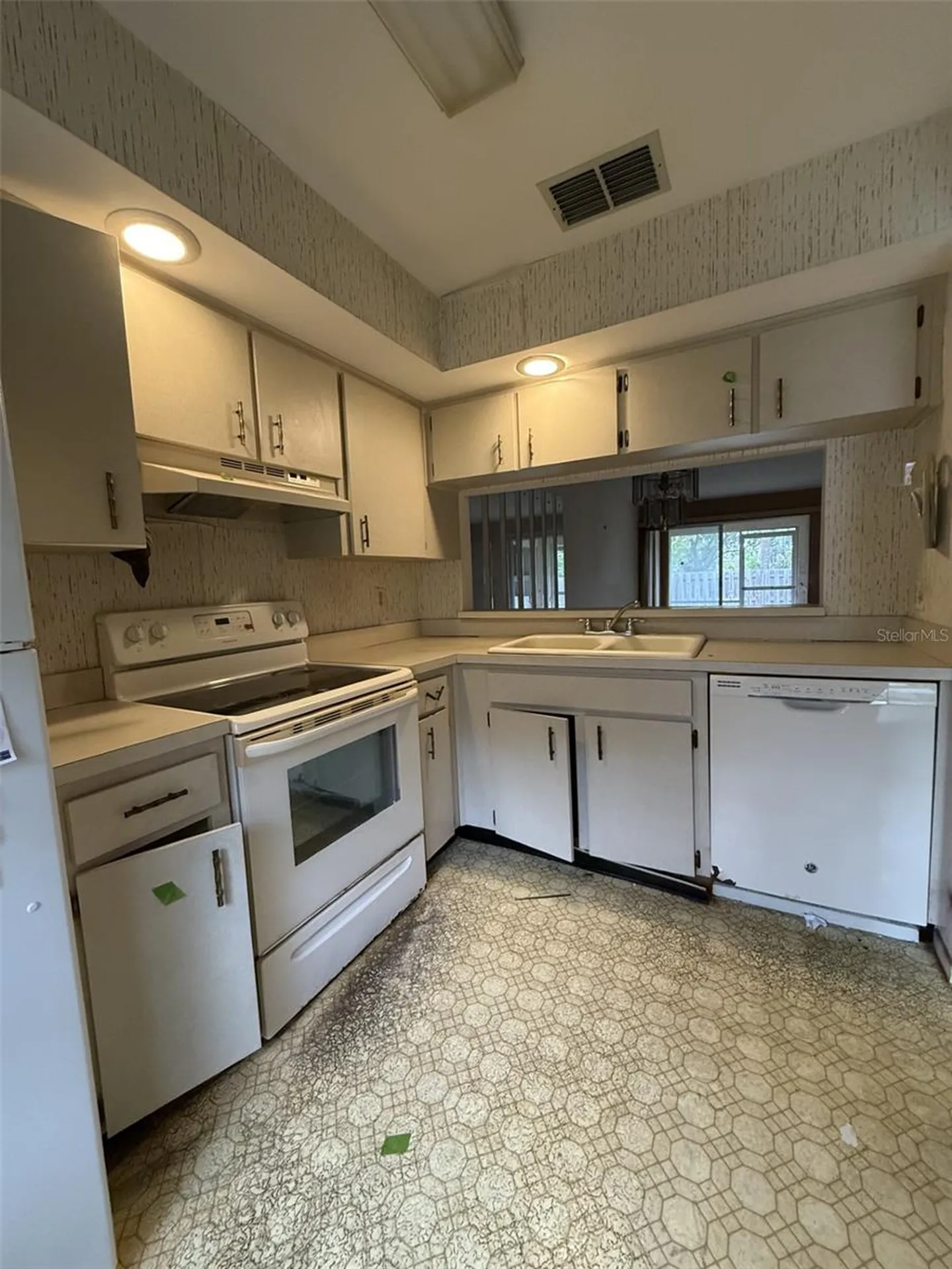 2460 Northside Drive Clearwater FL 33761