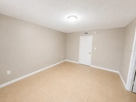 2779 L B Mcleod Road Orlando FL 32805