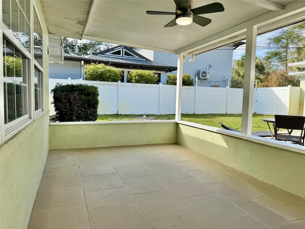 185 22nd Avenue N St Petersburg FL 33704