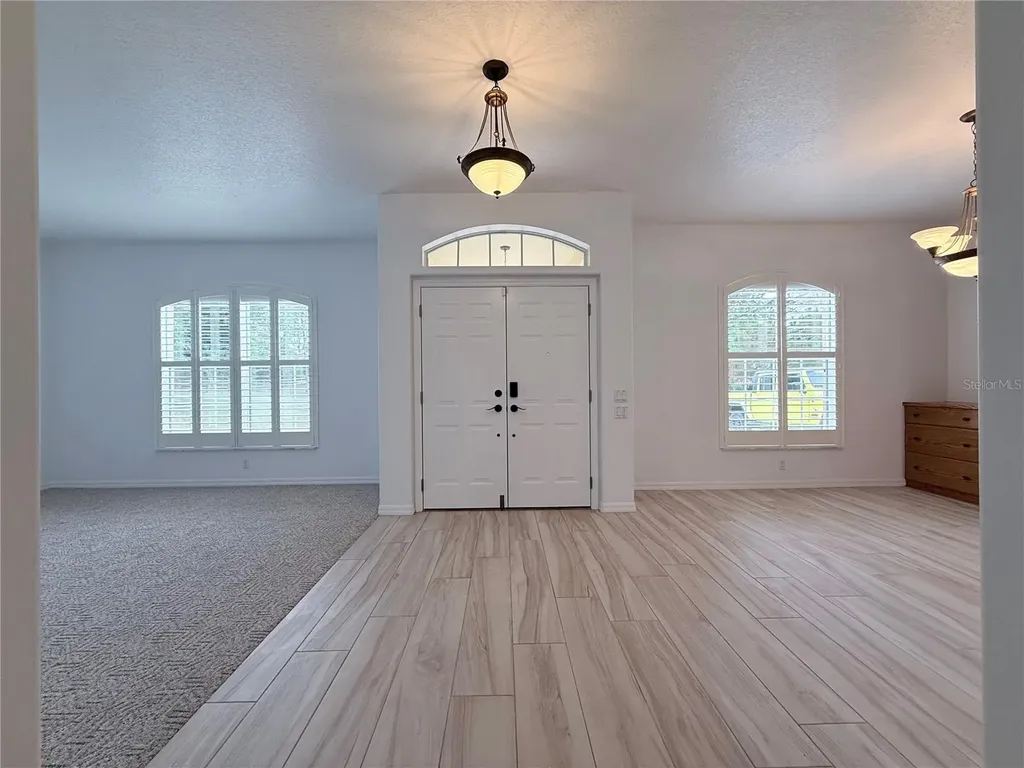 4690 W Tomahawk Drive Beverly Hills FL 34465