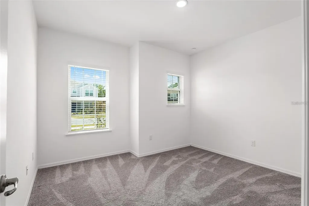 2275 NW 248th Way Newberry FL 32669