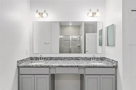 2275 NW 248th Way Newberry FL 32669