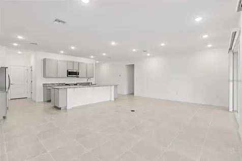 2275 NW 248th Way Newberry FL 32669