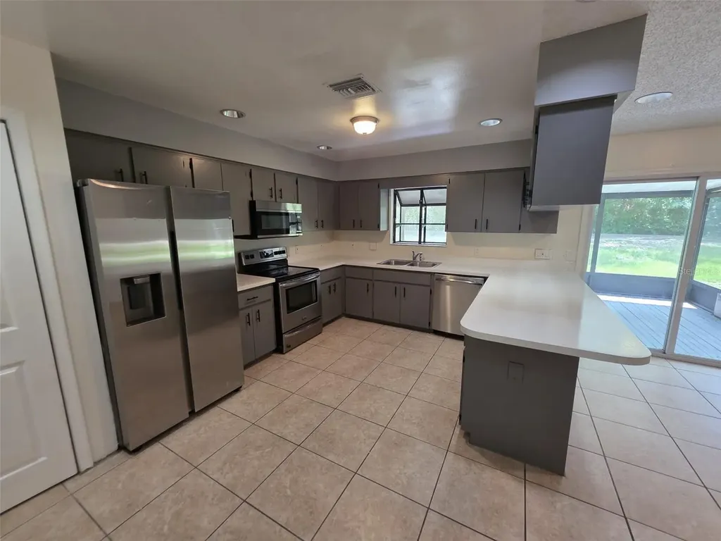 619 Knowles Road Brandon FL 33511
