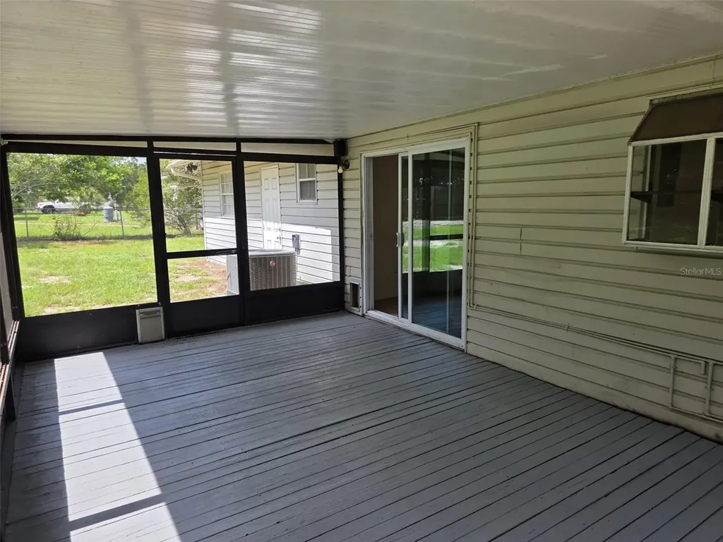 619 Knowles Road Brandon FL 33511