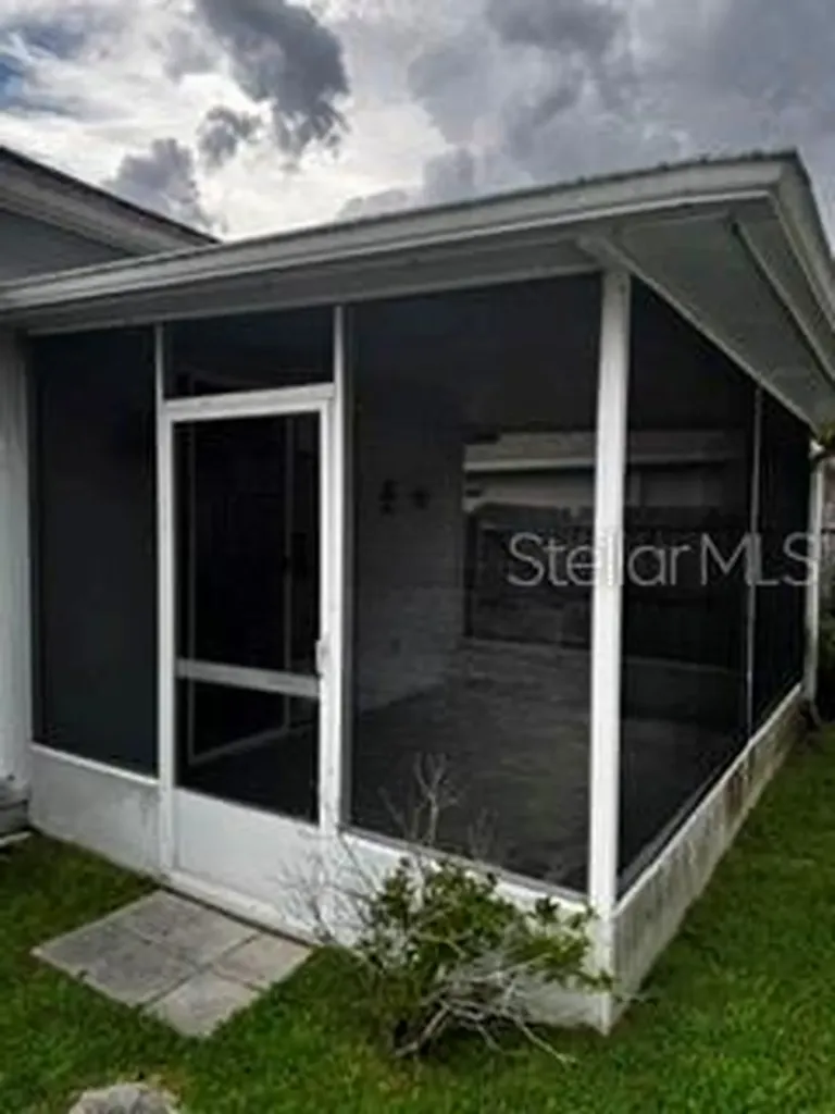 8806 Cypress Hammock Drive Tampa FL 33614