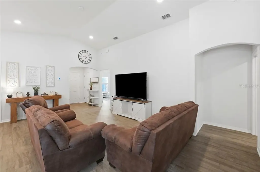 6329 Gardner Drive Lakeland FL 33813