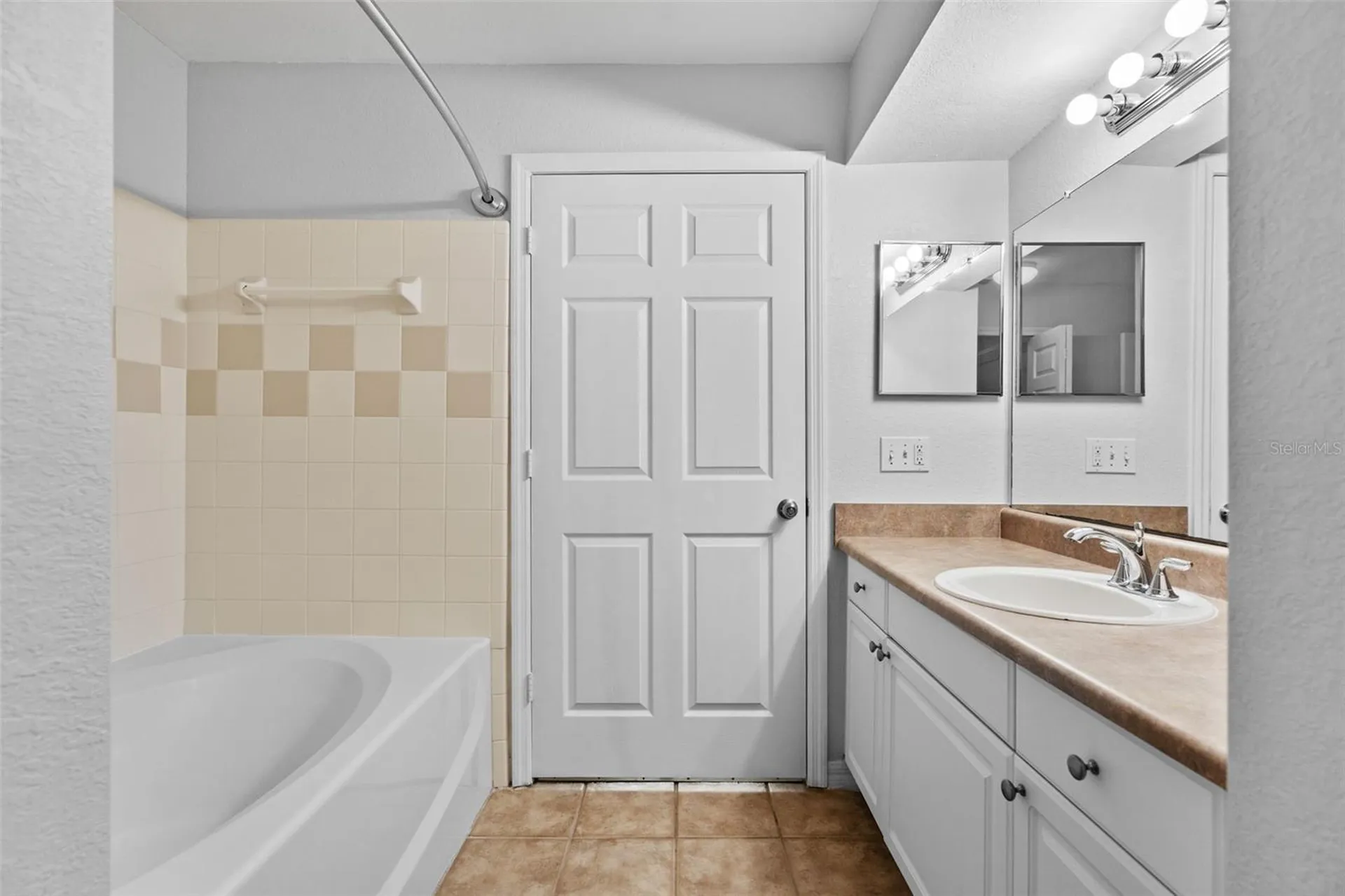 5611 Bidwell Parkway Sarasota FL 34233