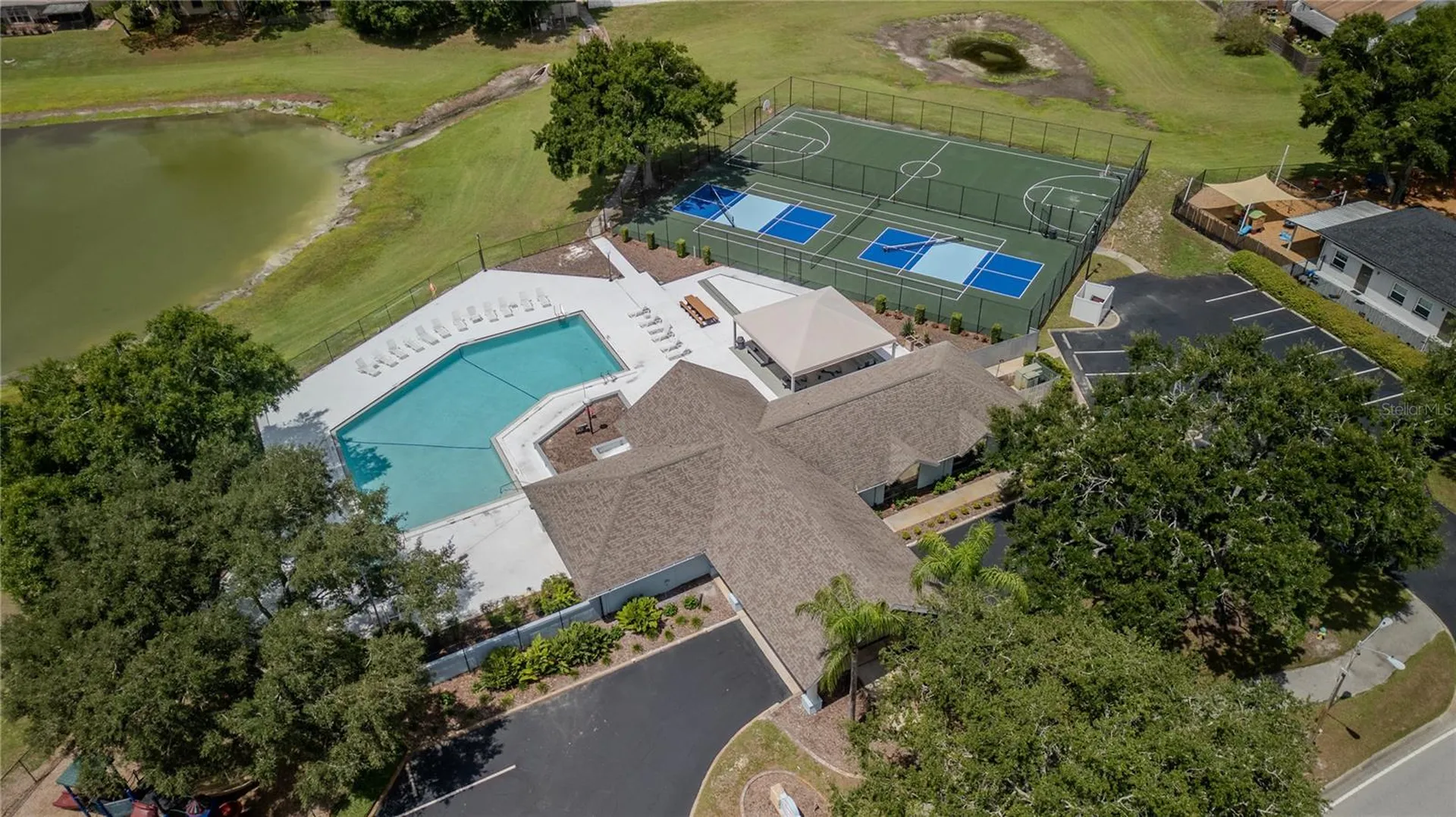1604 Coppersmith Court Lutz FL 33559