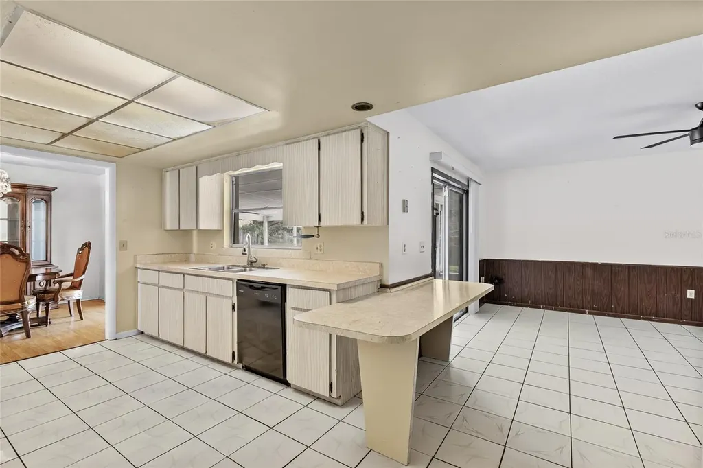 2091 Longfellow Court Orlando FL 32818
