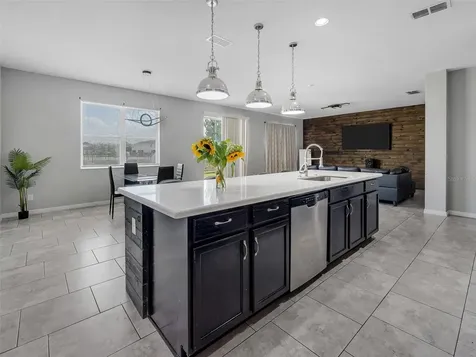 624 Sardinia Circle Davenport FL 33837