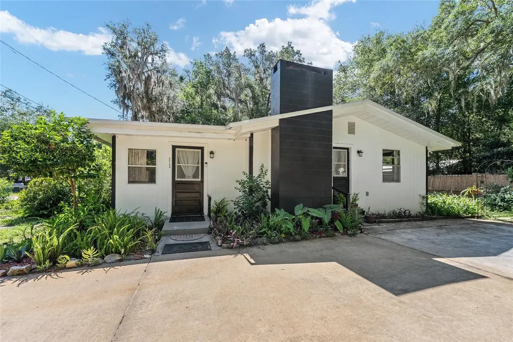 25140 NE 133rd Place Salt Springs FL 32134