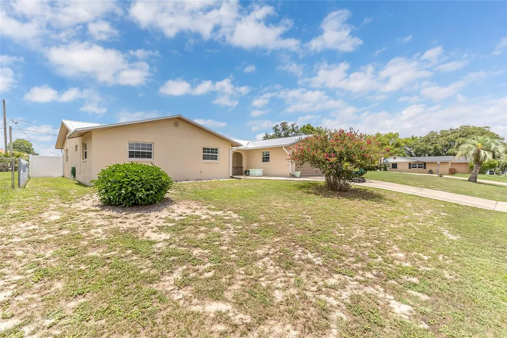 1480 Edison Terrace Deltona FL 32725