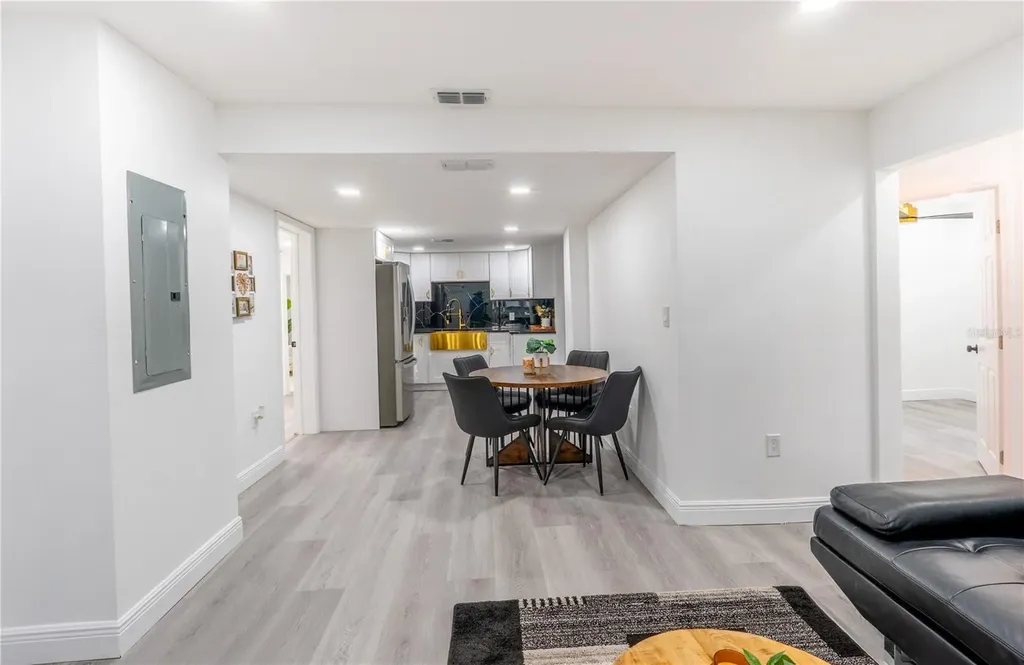 3925 W Norfolk Street Tampa FL 33614