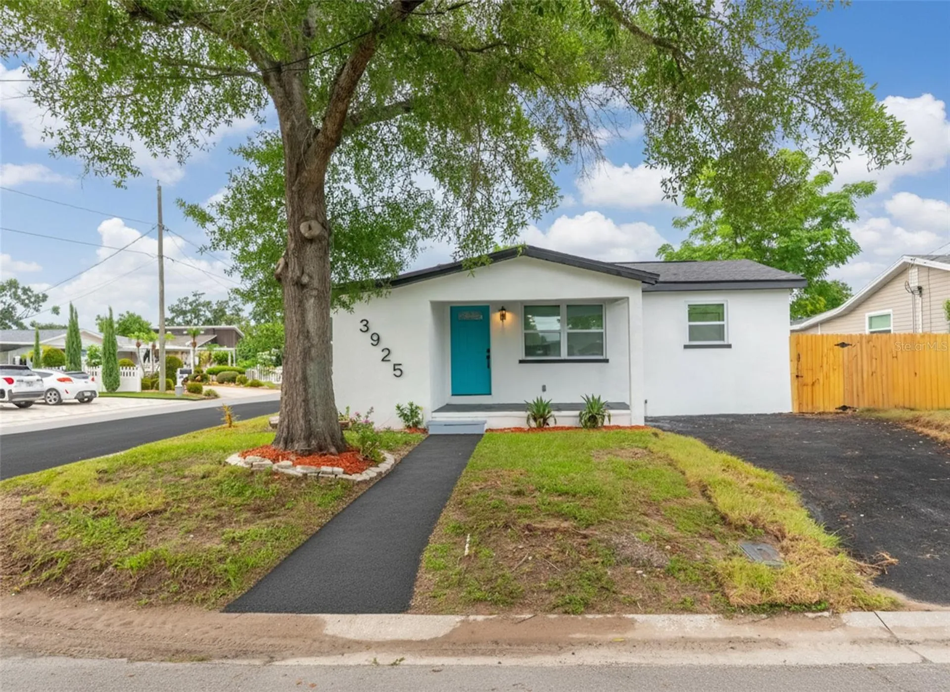 3925 W Norfolk Street Tampa FL 33614