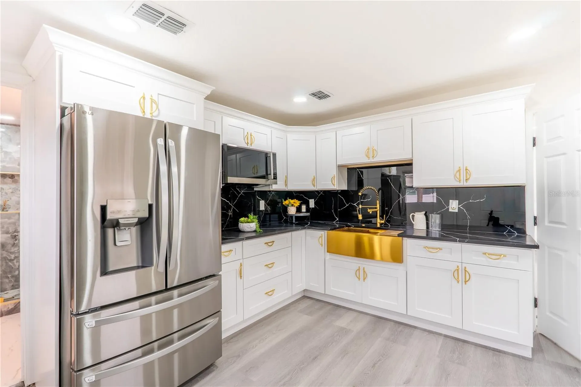 3925 W Norfolk Street Tampa FL 33614