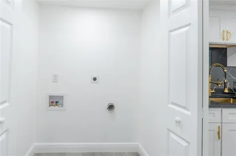 3925 W Norfolk Street Tampa FL 33614