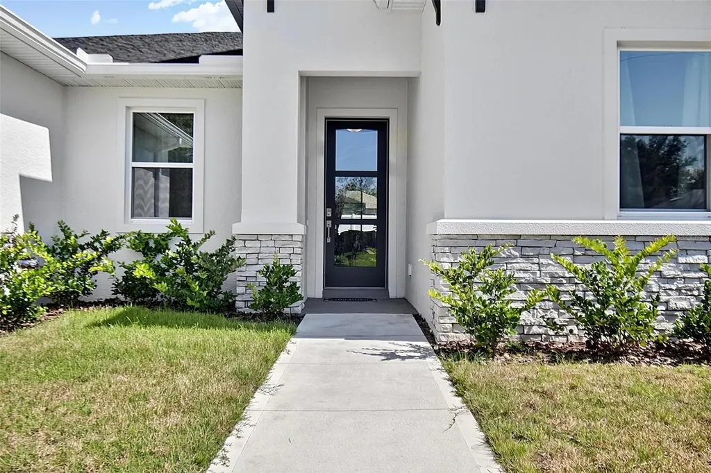 17 Ferngate Lane Palm Coast FL 32137