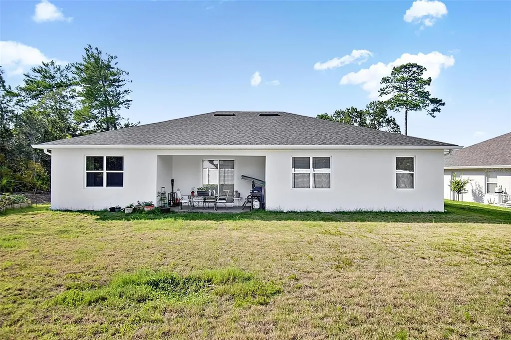 17 Ferngate Lane Palm Coast FL 32137