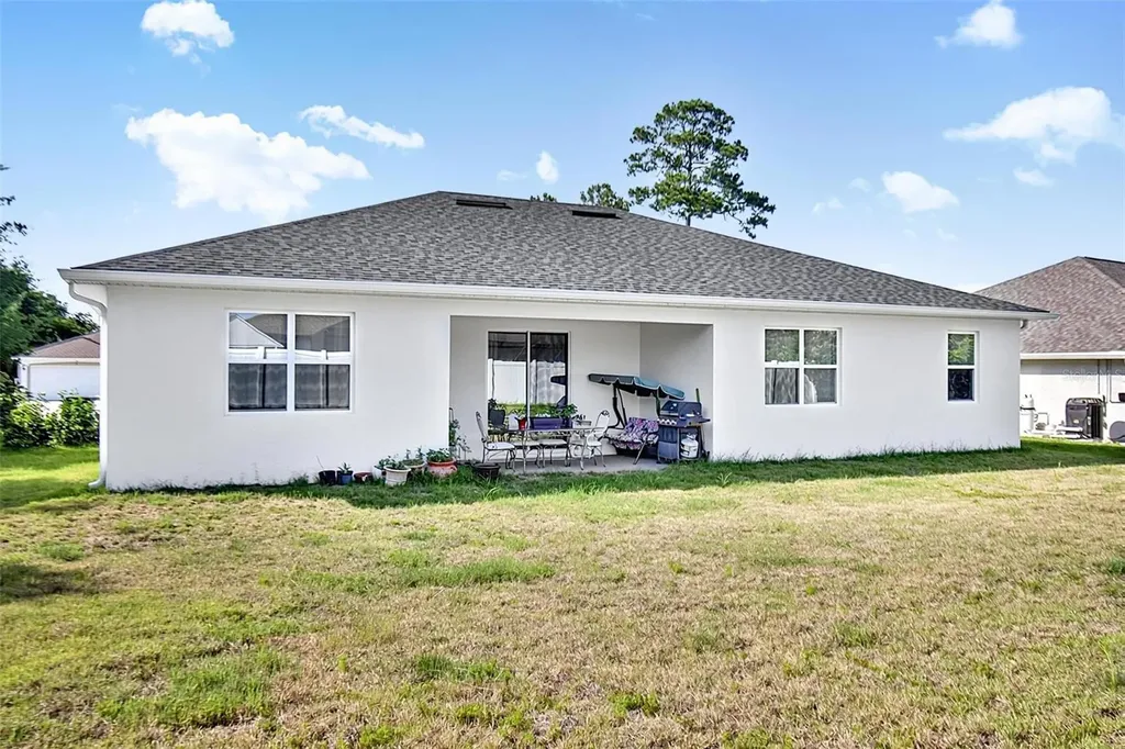 17 Ferngate Lane Palm Coast FL 32137