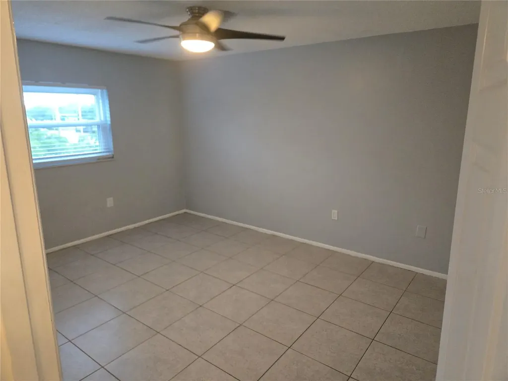 350 79th Avenue N St Petersburg FL 33702
