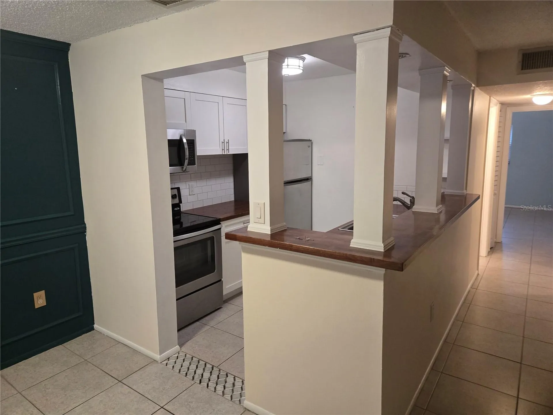 350 79th Avenue N St Petersburg FL 33702