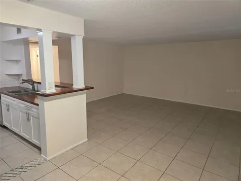 350 79th Avenue N St Petersburg FL 33702