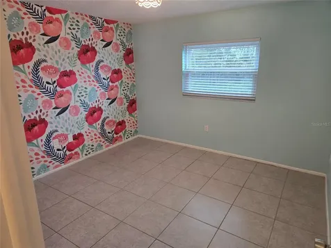 350 79th Avenue N St Petersburg FL 33702