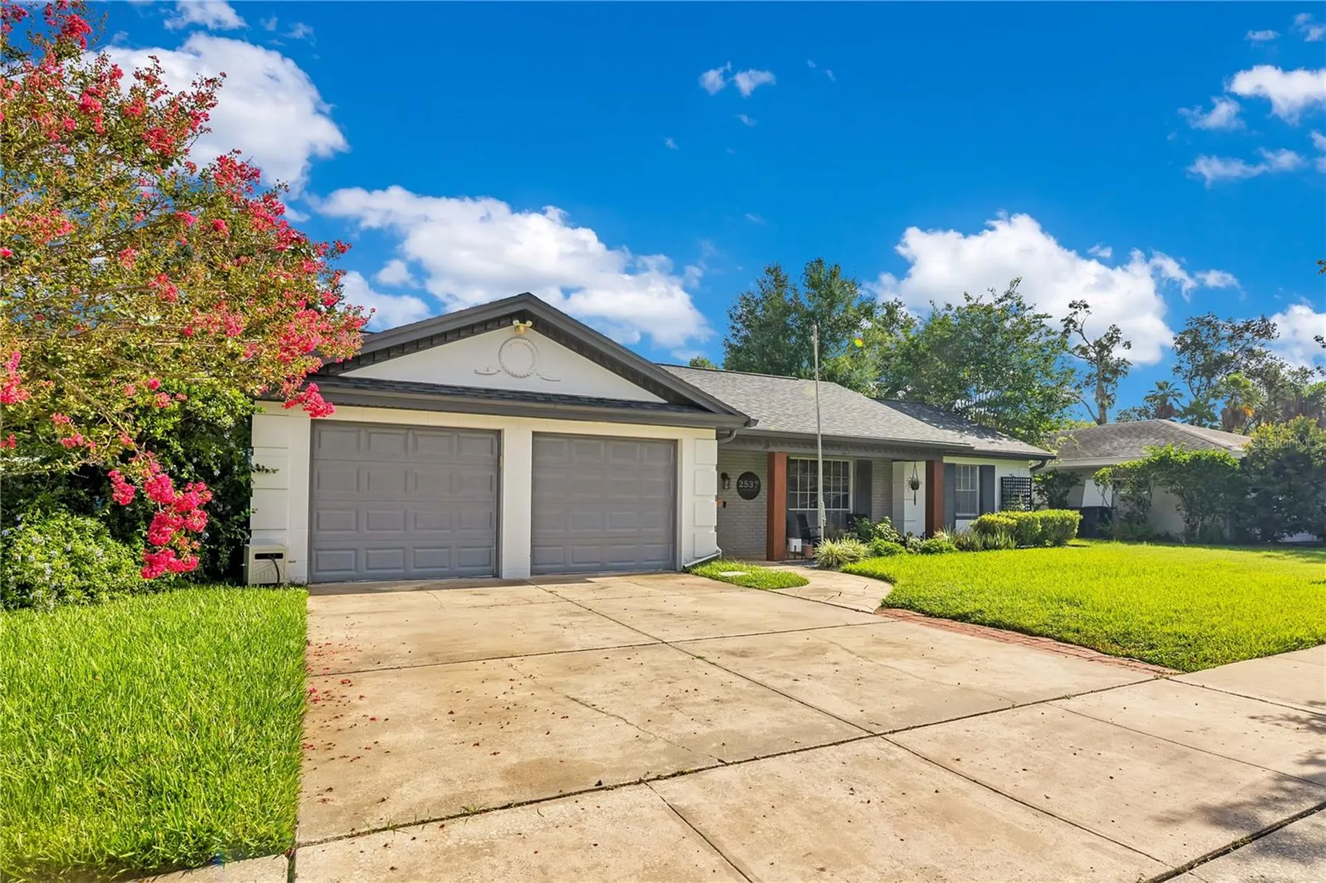 2537 Vine Street Orlando FL 32806