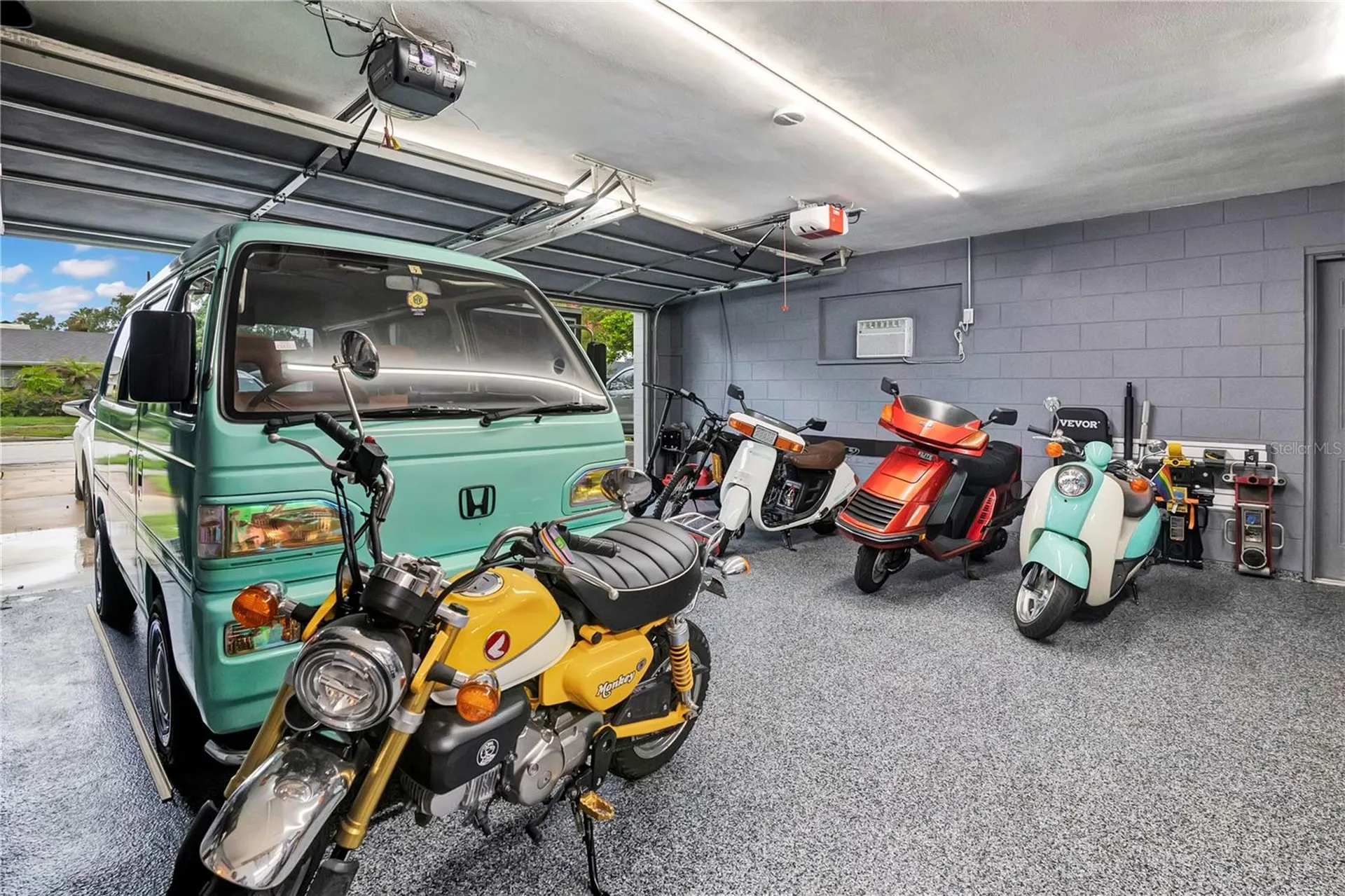 2537 Vine Street Orlando FL 32806