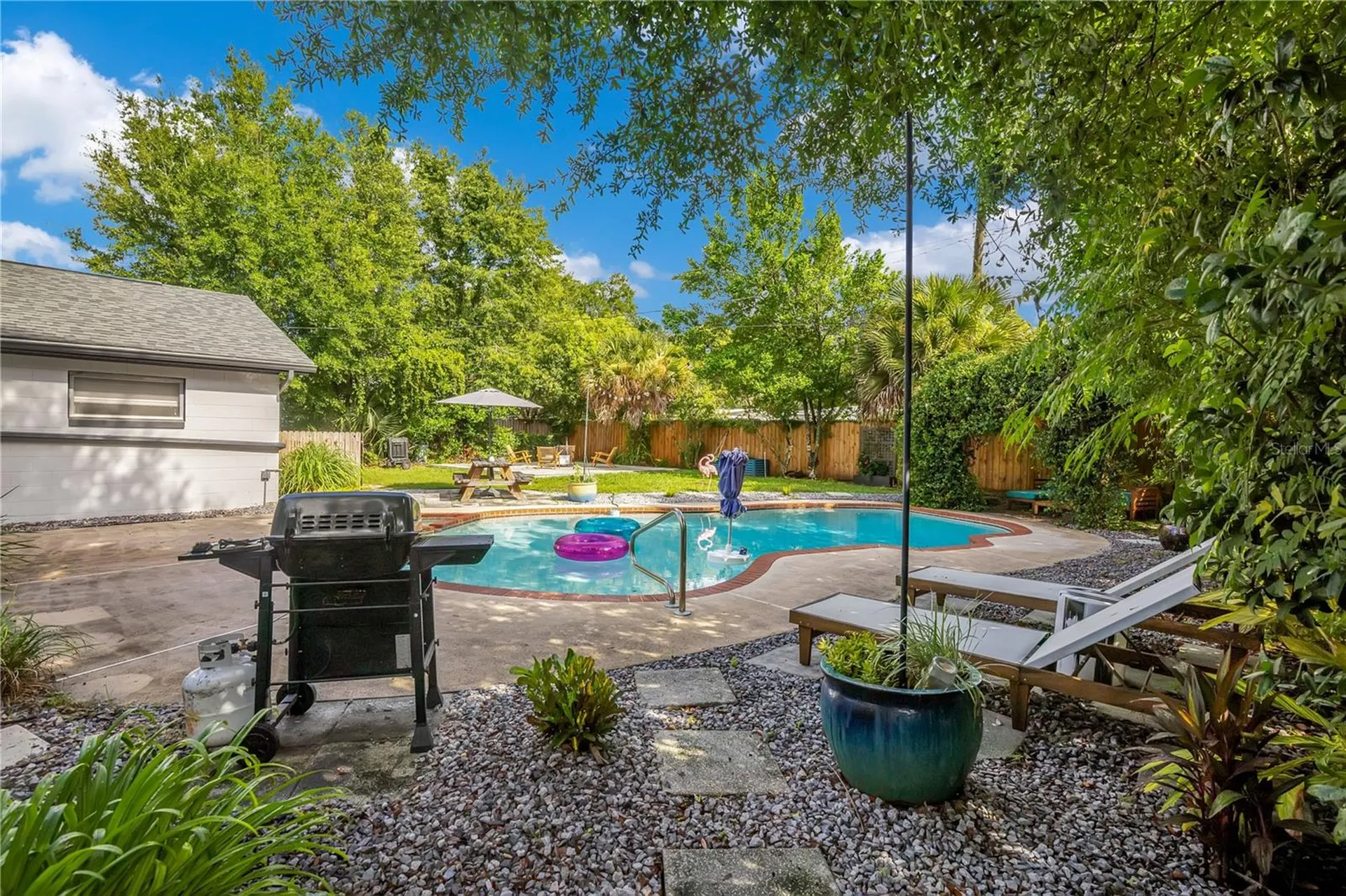 2537 Vine Street Orlando FL 32806
