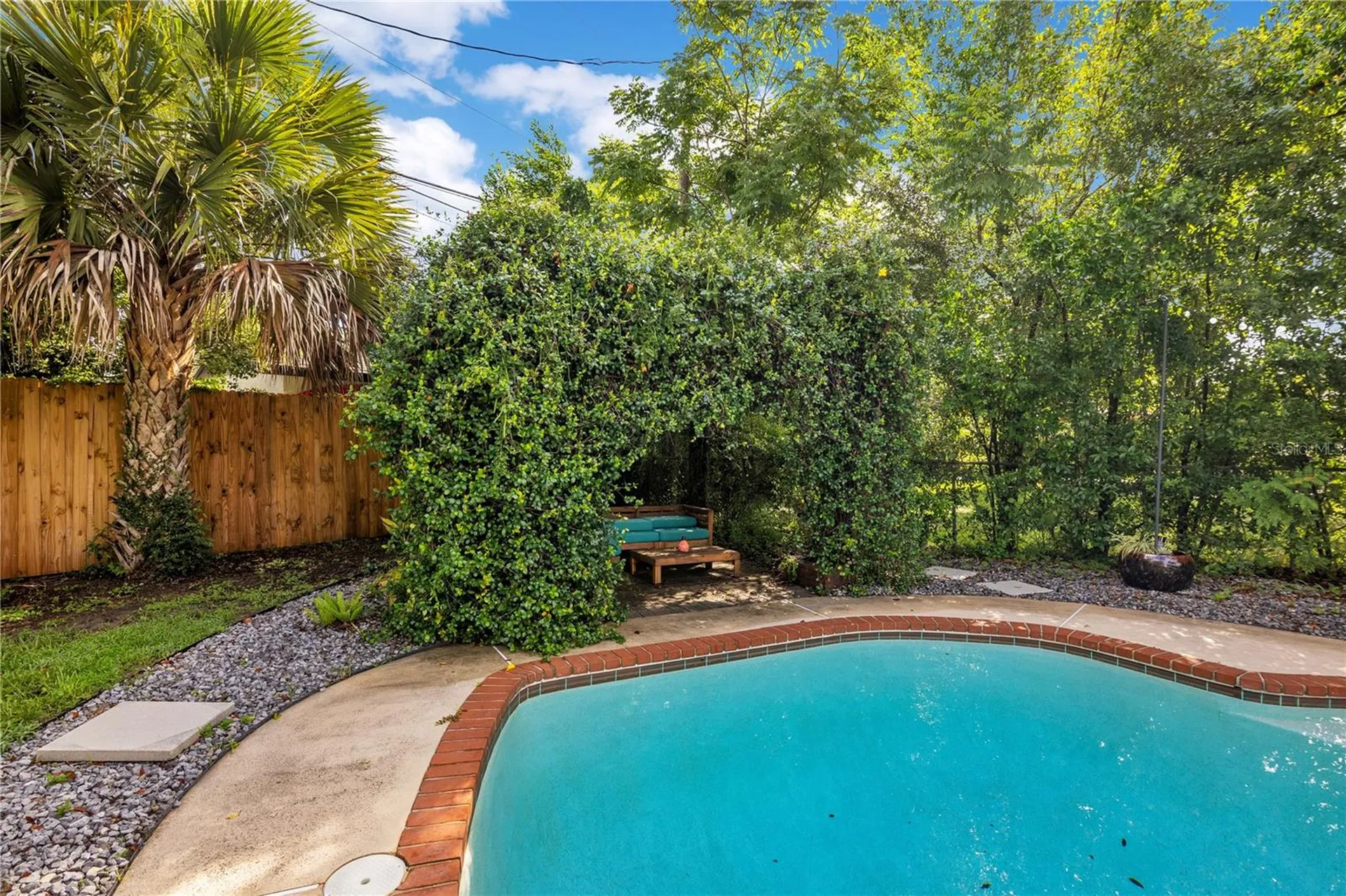 2537 Vine Street Orlando FL 32806