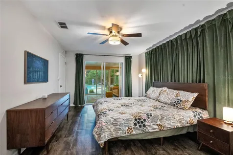 2537 Vine Street Orlando FL 32806