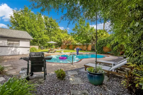 2537 Vine Street Orlando FL 32806