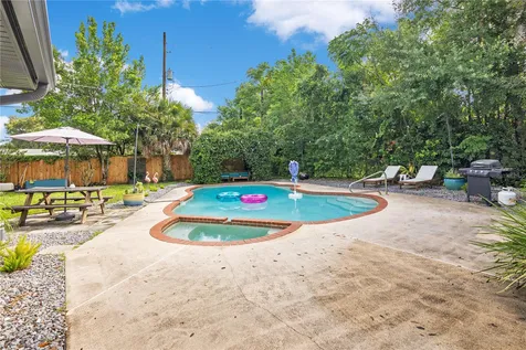 2537 Vine Street Orlando FL 32806
