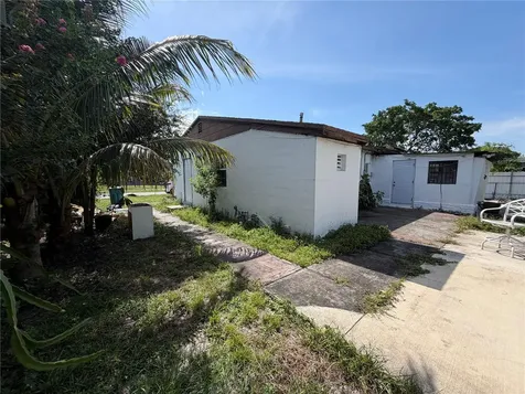 15331 NW 27th Place Opa Locka FL 33054