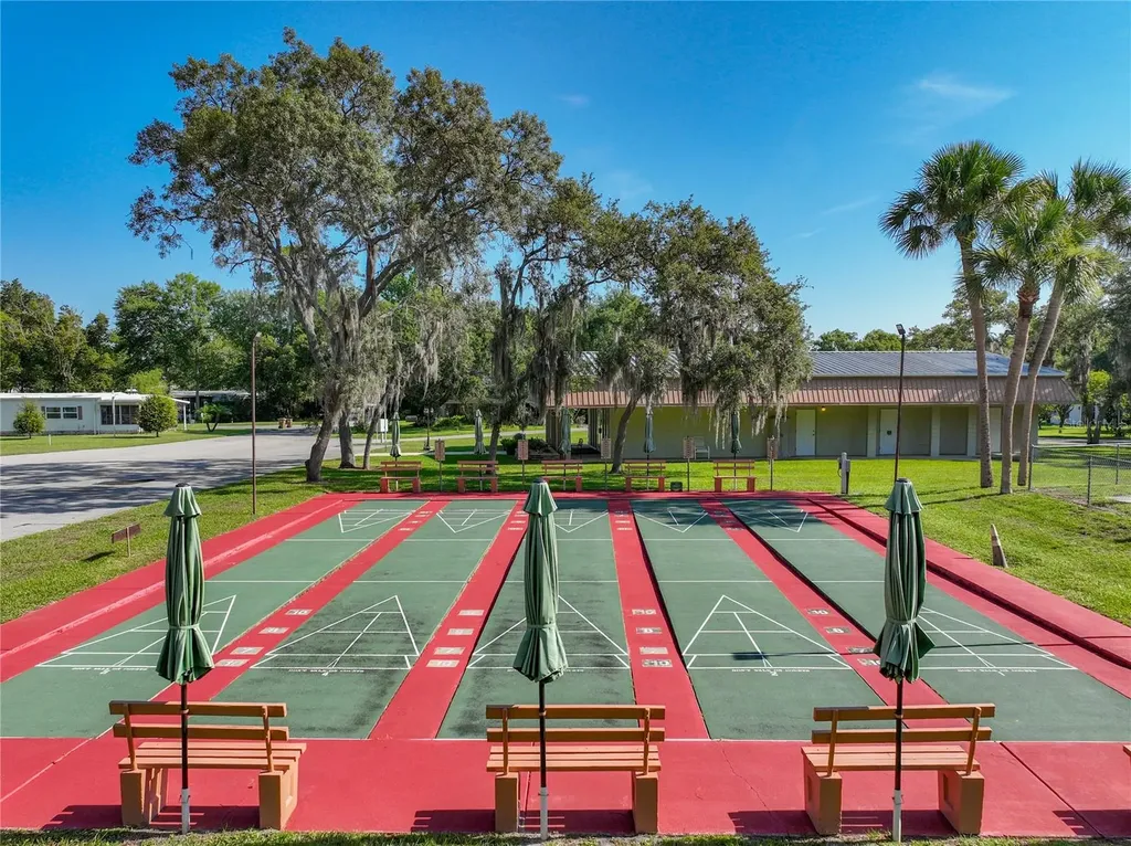 1925 Brookside Drive Mount Dora FL 32757