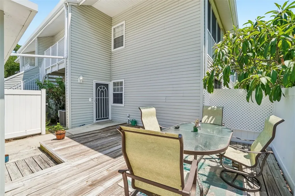 8350 Savannah Trace Circle Tampa FL 33615