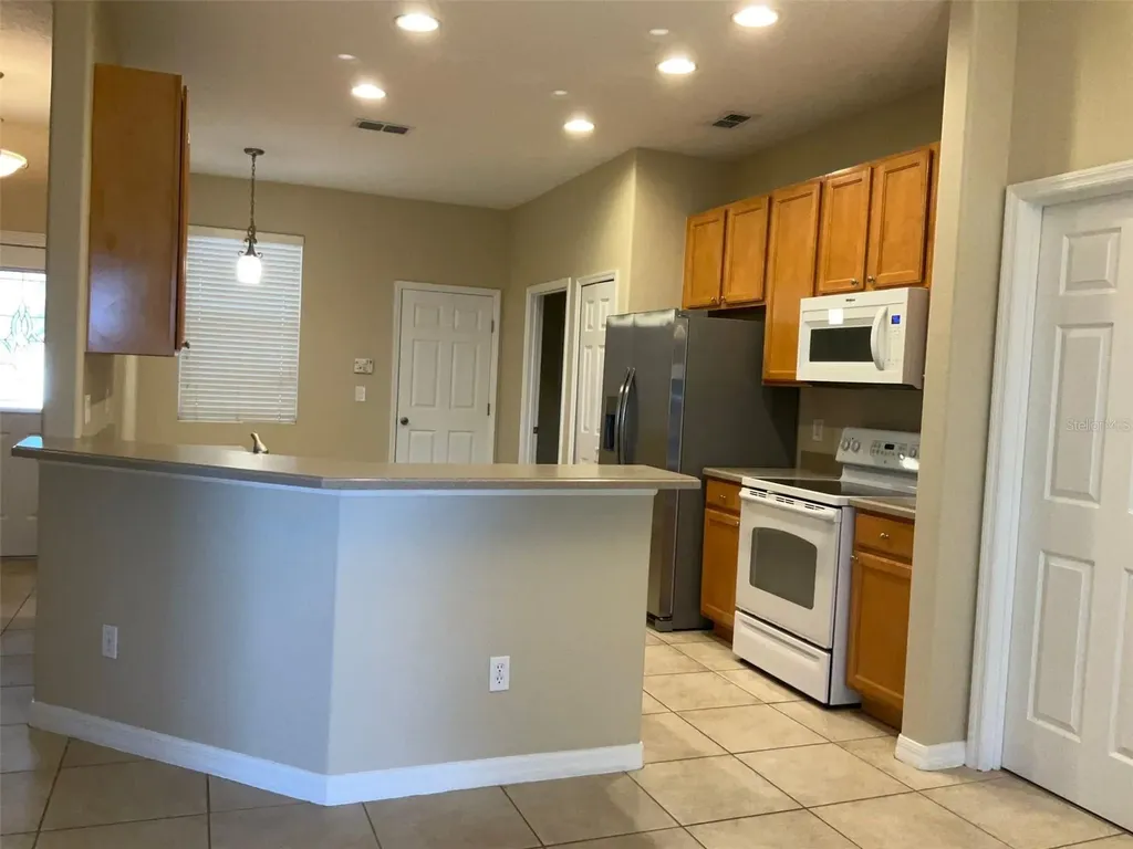 5303 Cape Hatteras Drive Clermont FL 34714