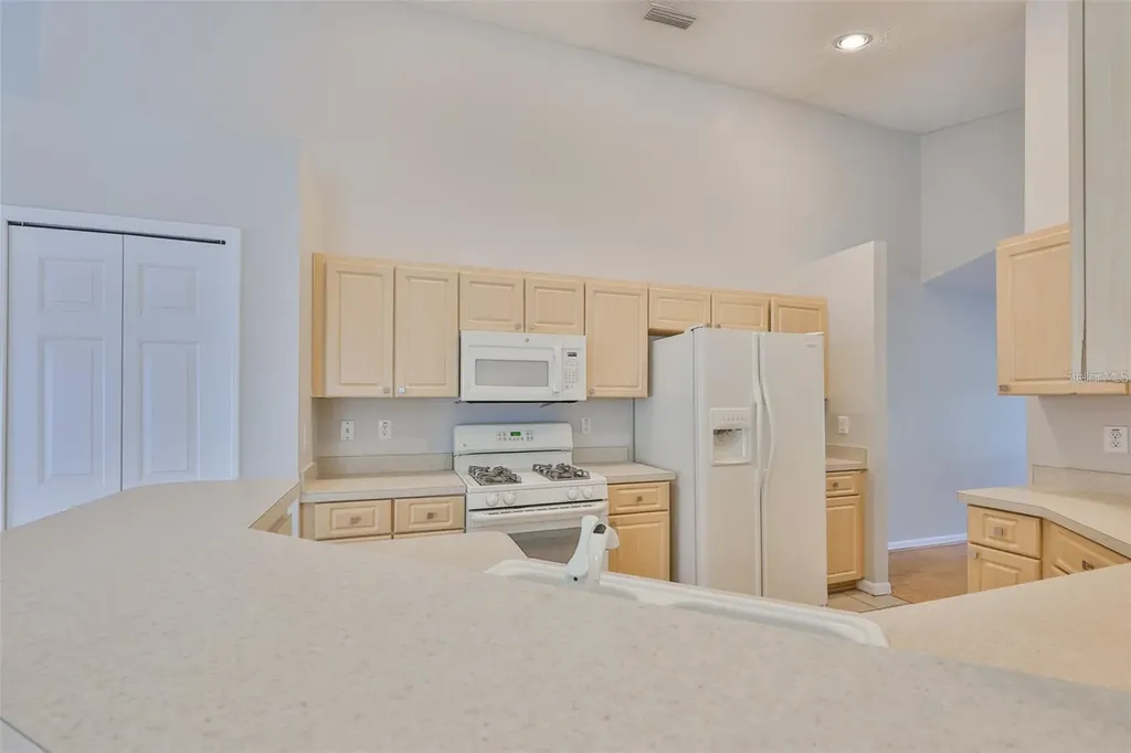 6610 Cambridge Park Drive Apollo Beach FL 33572