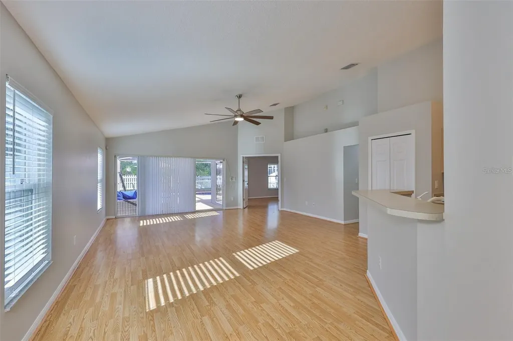 6610 Cambridge Park Drive Apollo Beach FL 33572